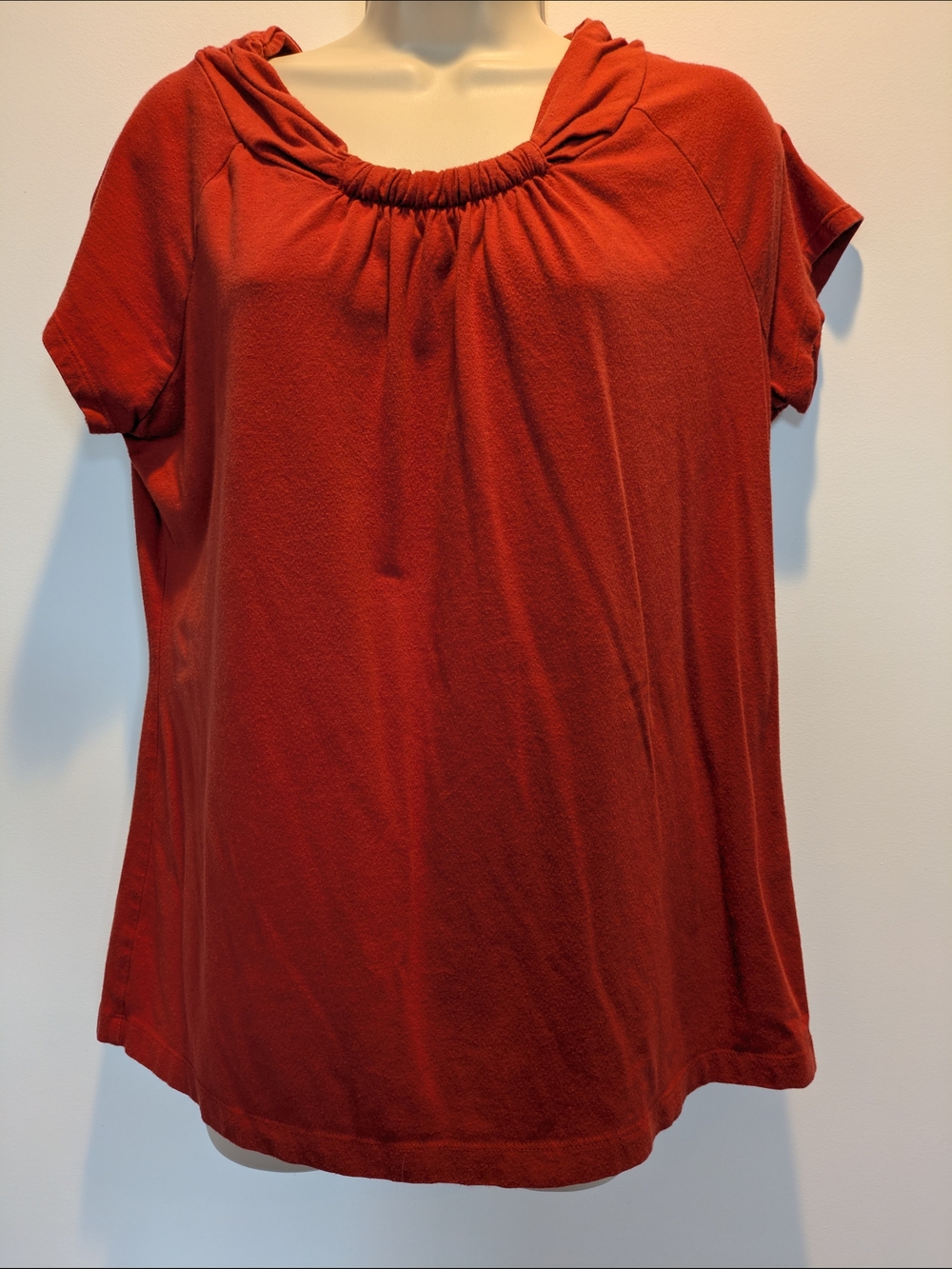 💙 3/$20 Dana Buchman Rust Orange Gathered-Neck Short Sleeve Top Medium